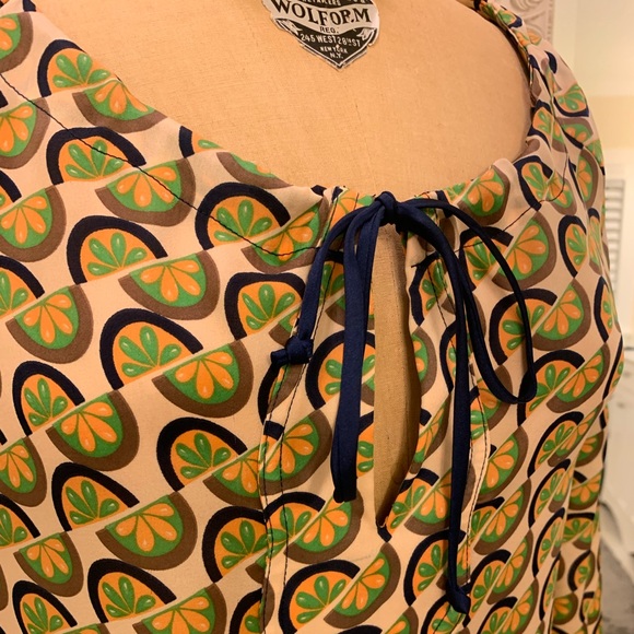 Retro pattern flowy top - Picture 2 of 5